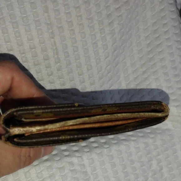 Louis Vuitton Men's Wallet Vintage Double Sided